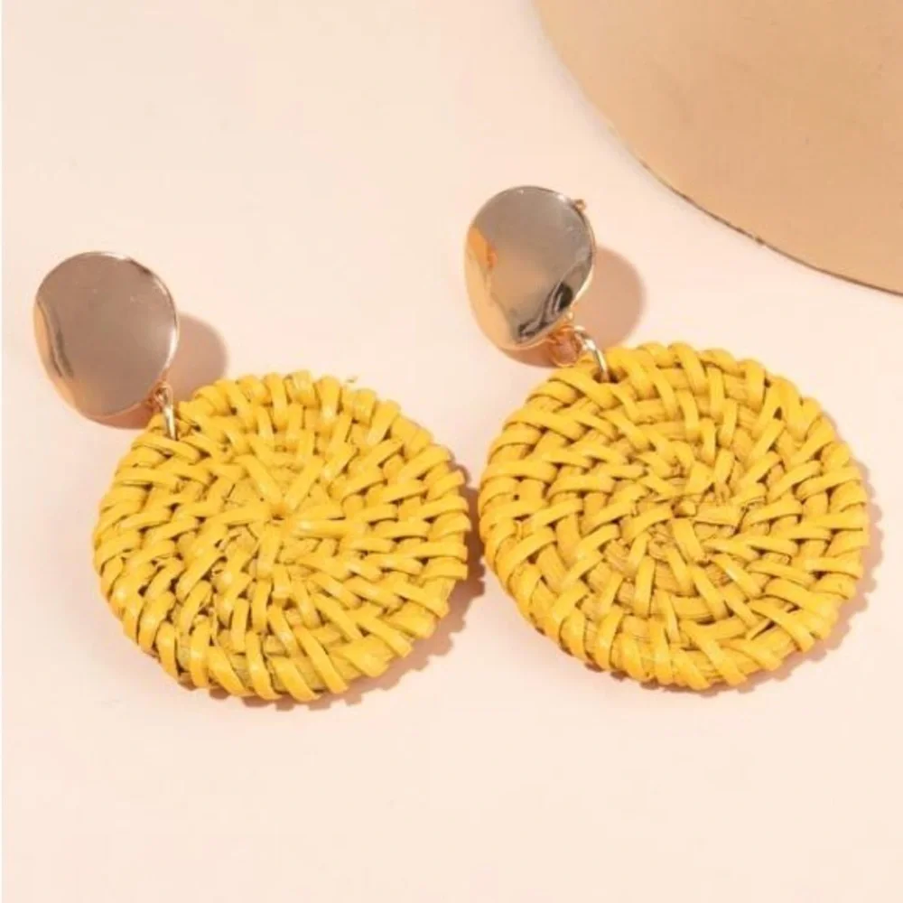 AJ by the Bay woven round
